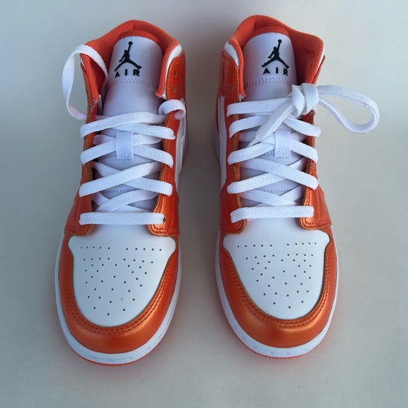aj 1 mid electro orange